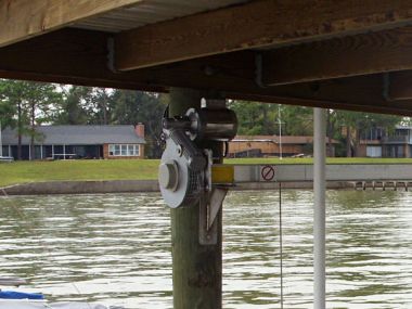 ACCESORIU GOLDENBOATLIFTS 2016 BOATHOUSE SIDE MOUNT BRACKET