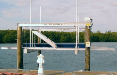 ACCESORIU GOLDENBOATLIFTS 2016 WALKWAY