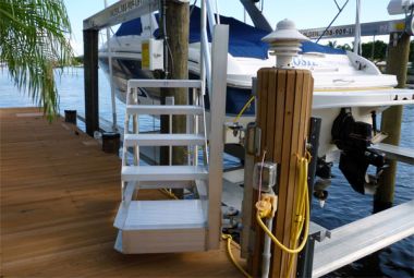 ACCESORIU GOLDENBOATLIFTS 2016 ROTATING STEPS