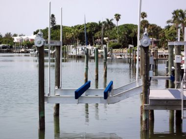 ACCESORIU GOLDENBOATLIFTS 2016 OPTIONAL SINGLE ANGLE SHALLOW WATER CRADLE